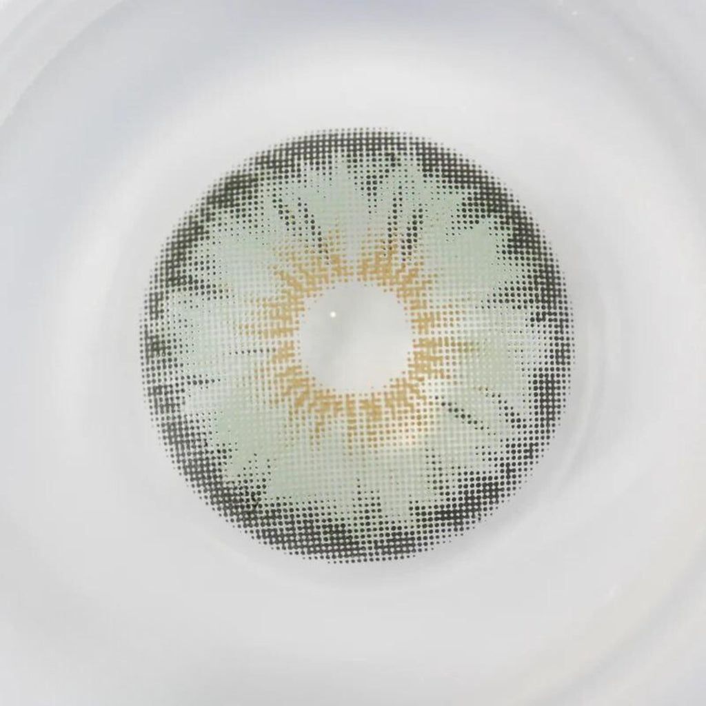 Lente De Contato Anual - Siri Green (Pupila Reduzida)